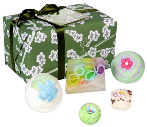     - Springtime -   "Bomb Cosmetics Gift Wrapped" - 