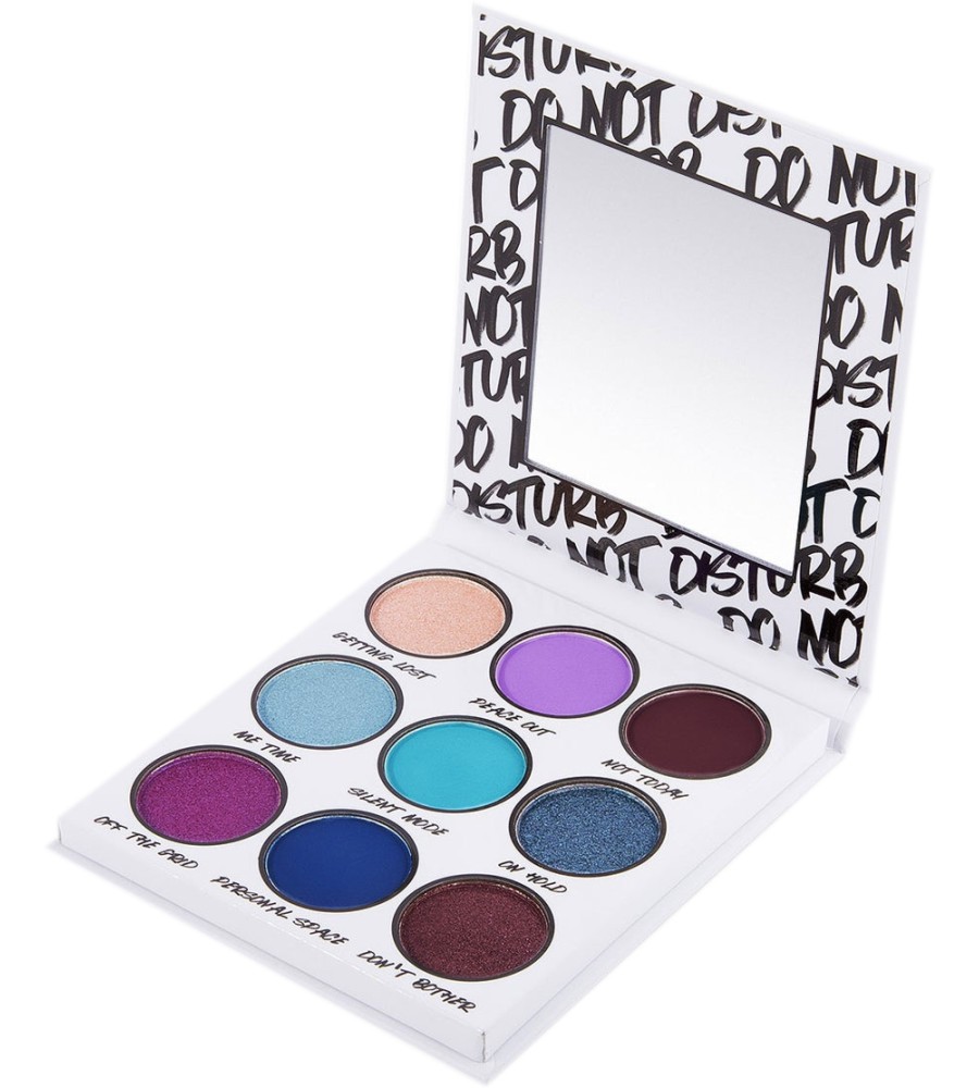 BH Cosmetics Do Not Disturb BH Cosmetics Do Not Disturb - Палитра с 9 цвята сенки от серията Say it! - сенки